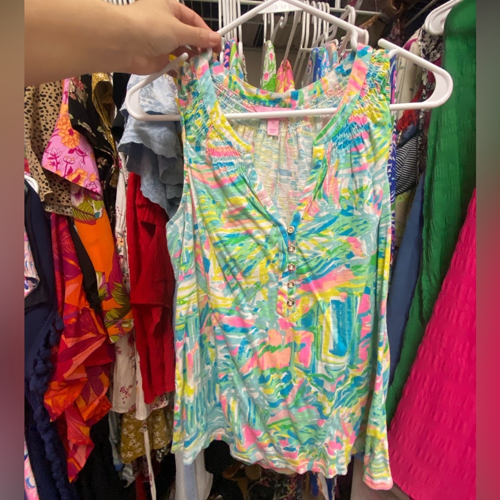 Lilly Pulitzer shirt size medium.